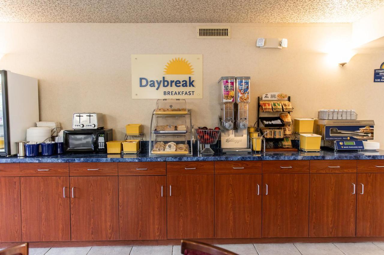 Days Inn by Wyndham Kuttawa/Eddyville Bagian luar foto
