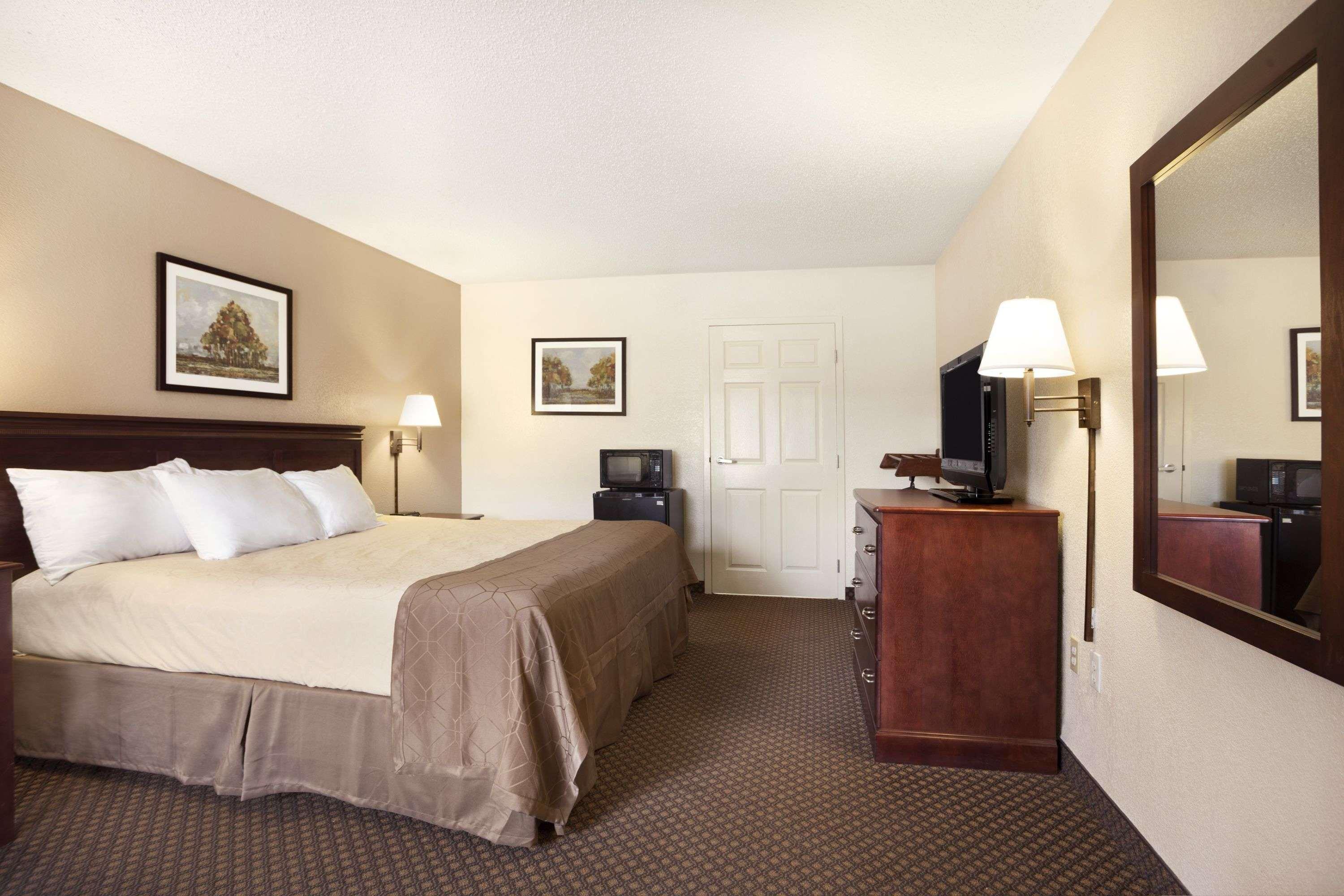 Days Inn by Wyndham Kuttawa/Eddyville Bagian luar foto