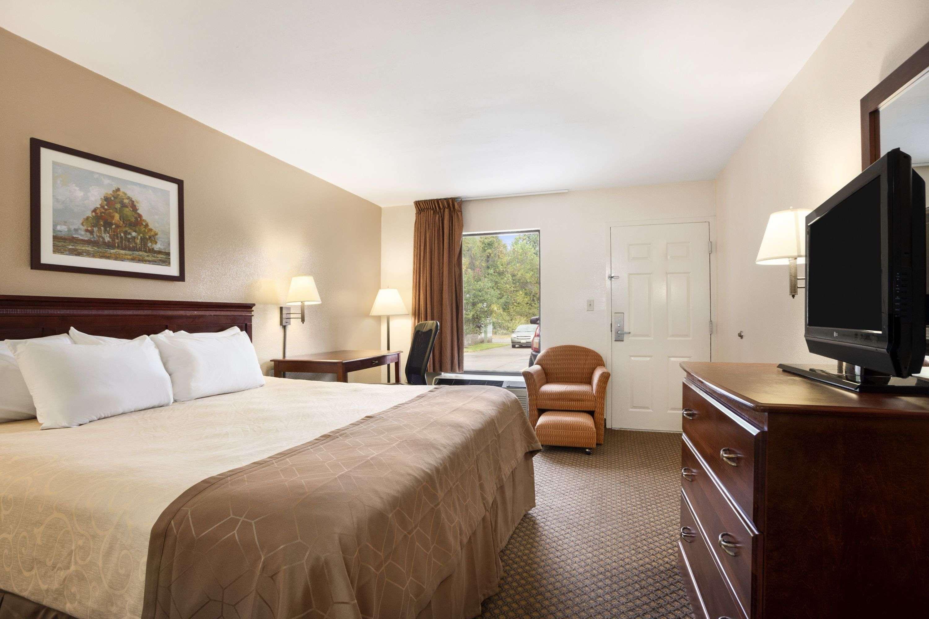 Days Inn by Wyndham Kuttawa/Eddyville Bagian luar foto